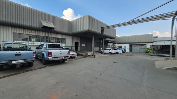 1 594 m² Industrial space
