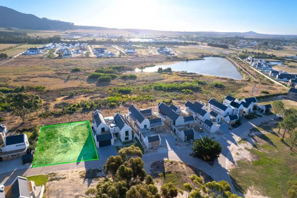 940 m² Land