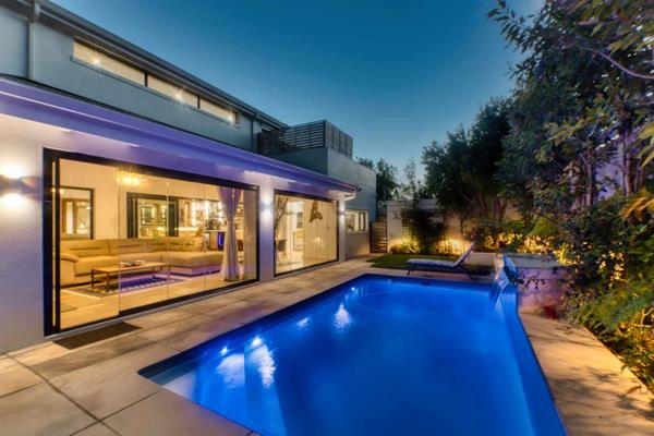 6 Bedroom House