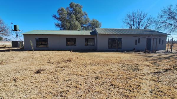 2.2 ha Smallholding