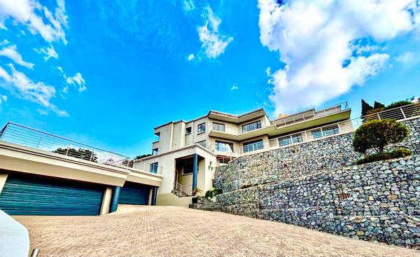 7 Bedroom House