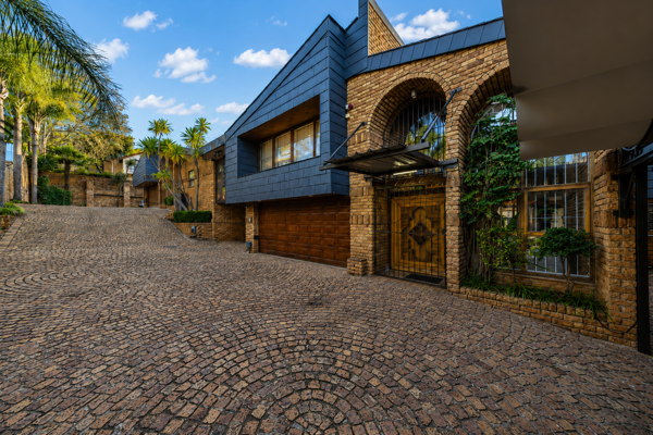 9 Bedroom House