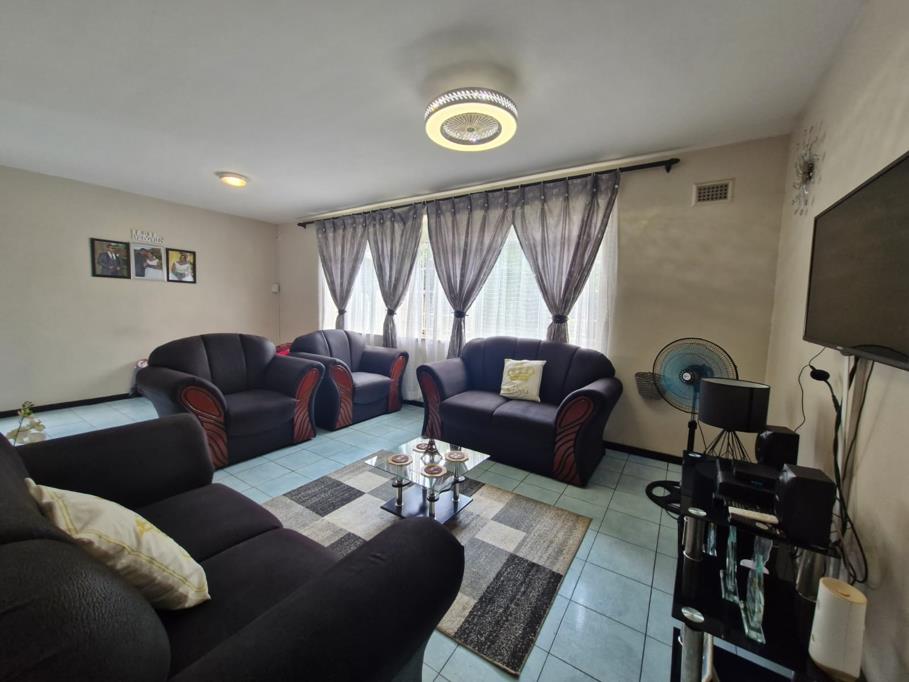 2 Bedroom Duplex