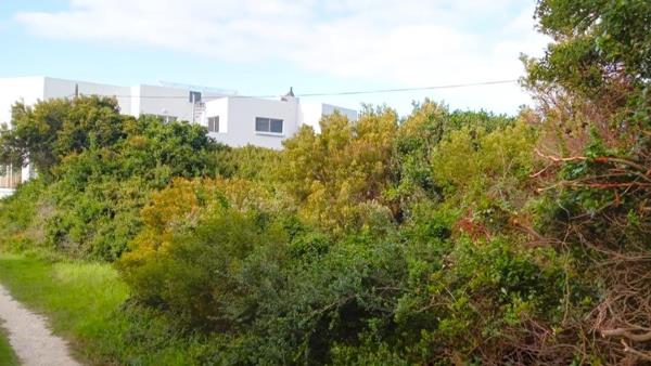 790 m² Land