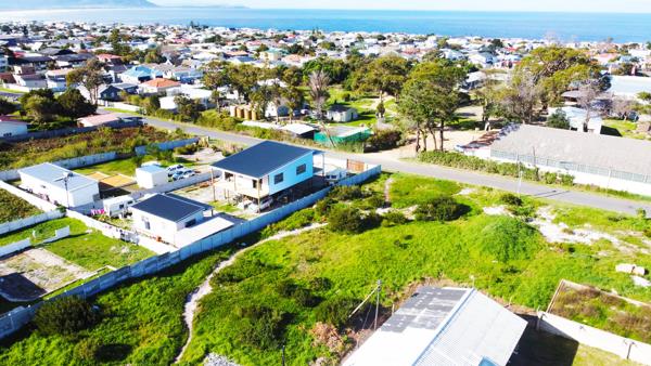 1 016 m² Land
