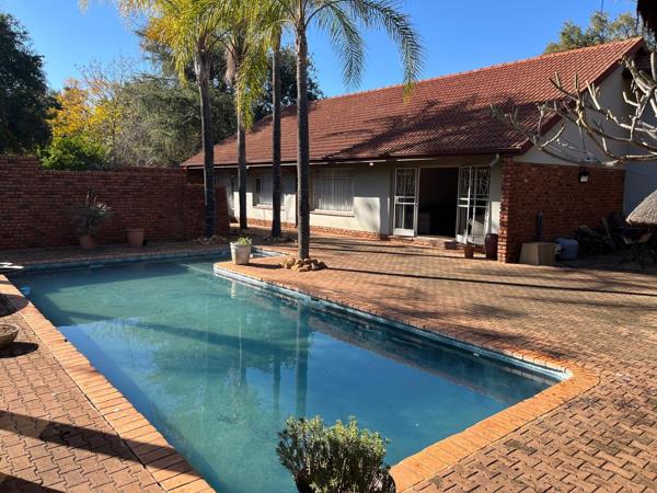 4.3 ha Smallholding