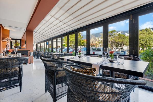 300 m² Retail Space