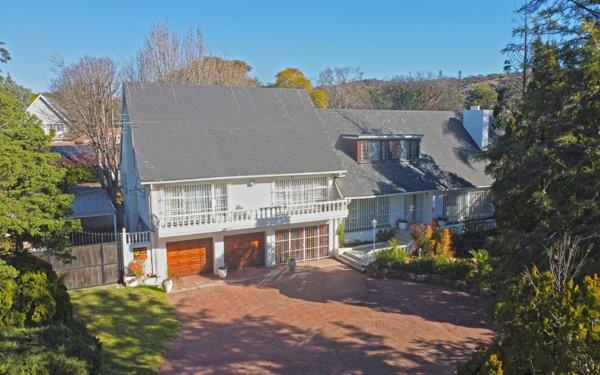 5 Bedroom House