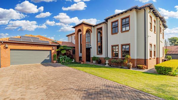 6 Bedroom House