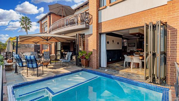 6 Bedroom House