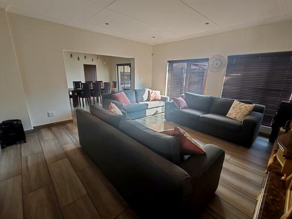 Photo of 6 Bedroom House in Villieria