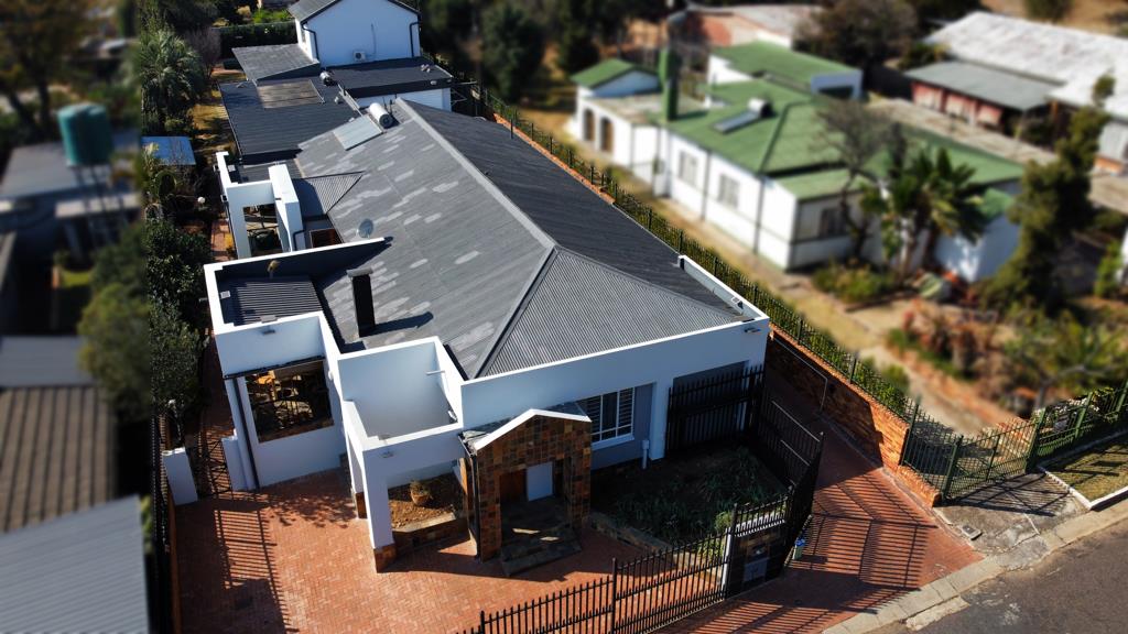 Photo of 6 Bedroom House in Villieria