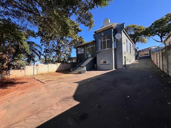 5 Bedroom House