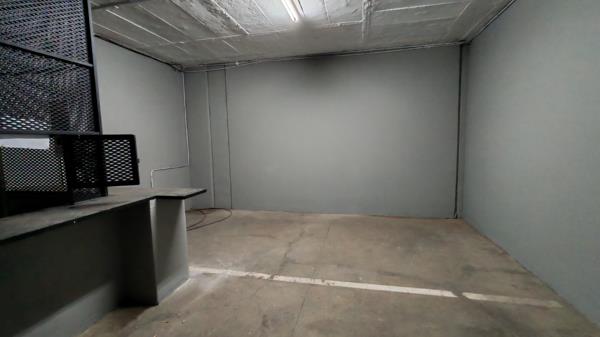120 m² Retail Space