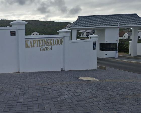 338 m² Land