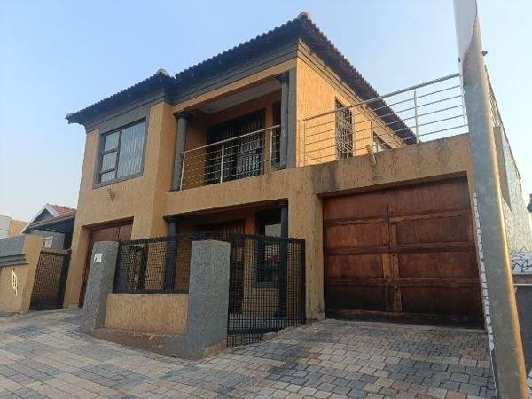 4 Bedroom House