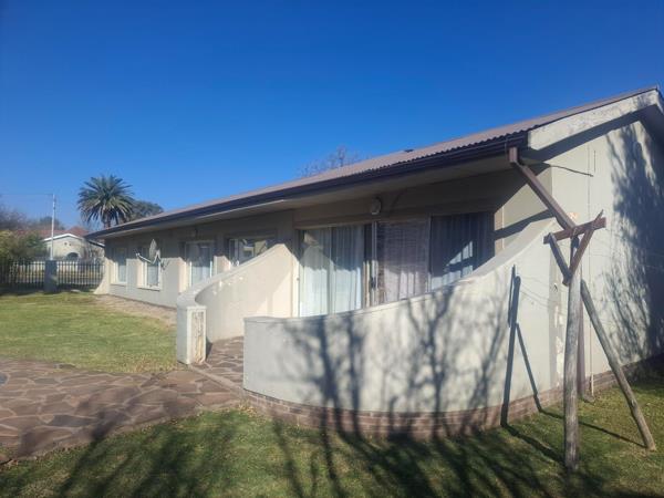 9 Bedroom House