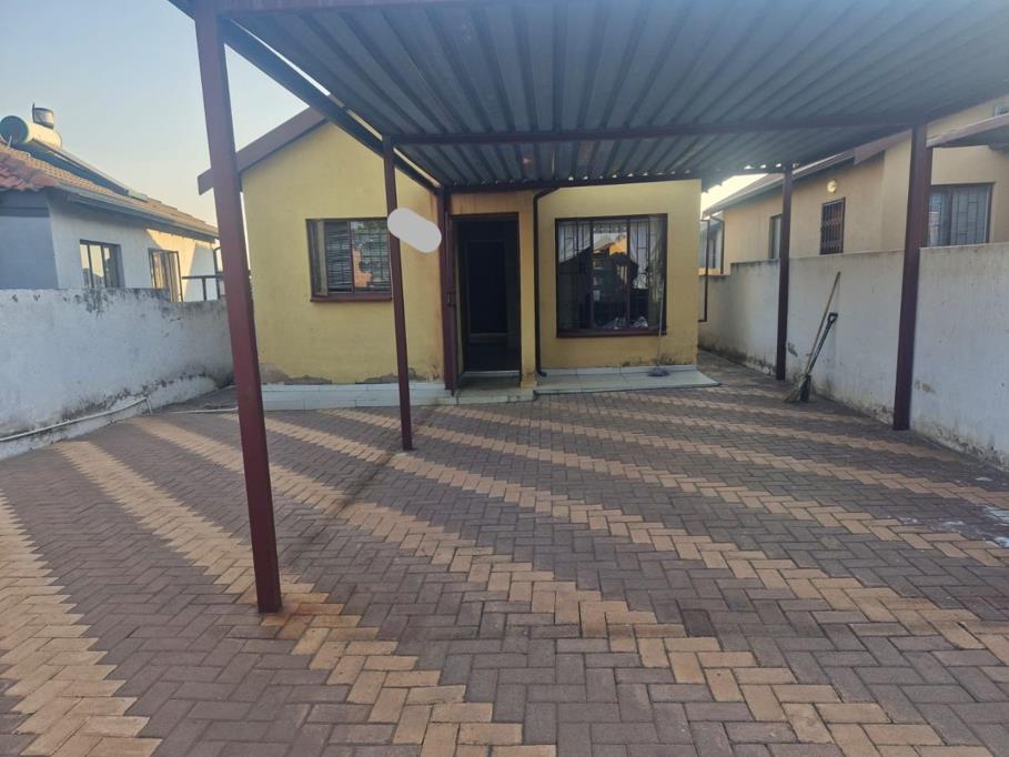 2 Bedroom House