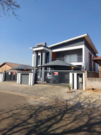 5 Bedroom House