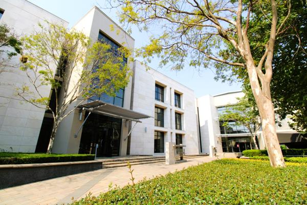 514 m² Office Space