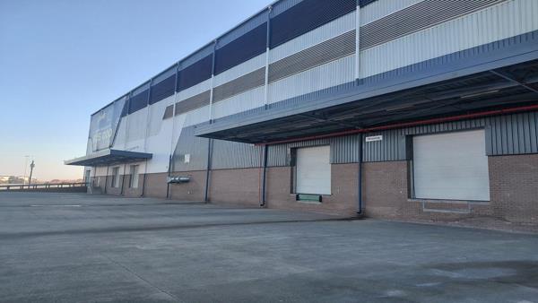 8 124 m² Industrial space