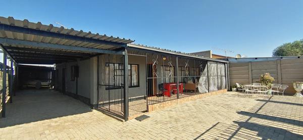 2 Bedroom House