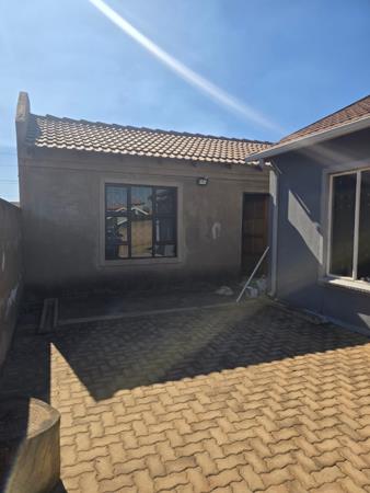 1 Bedroom House
