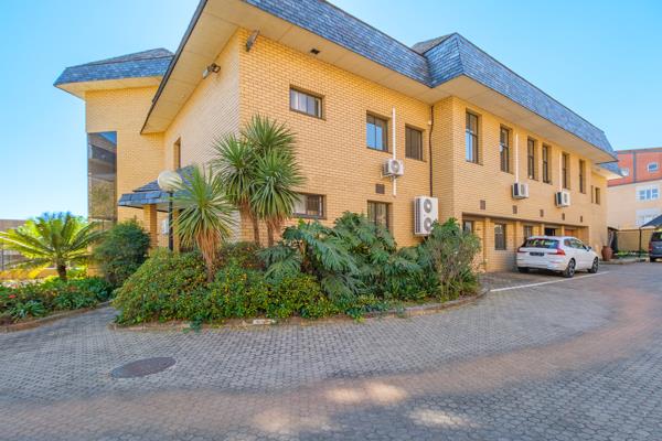 867 m² Commercial space