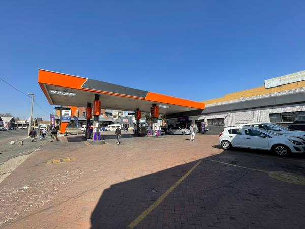 595 m² Commercial space