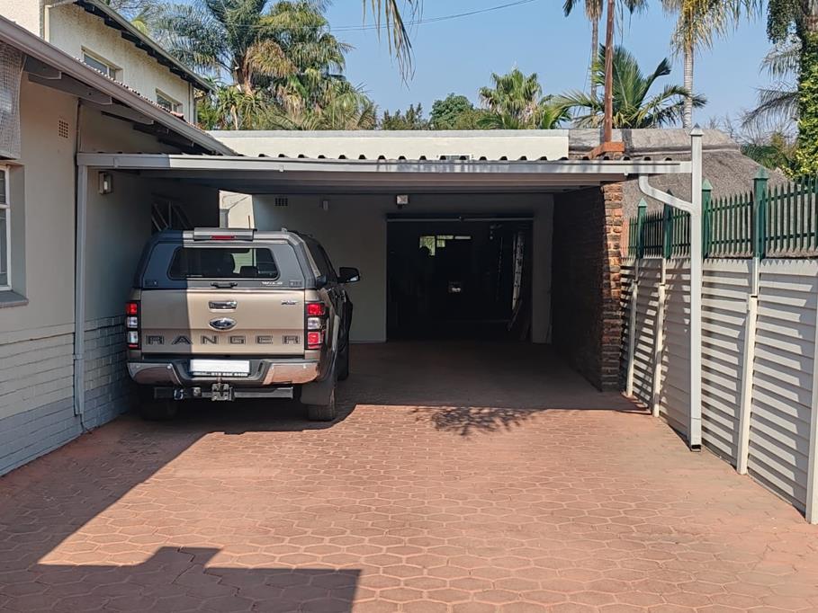 Photo of 5 Bedroom House in Capital Park