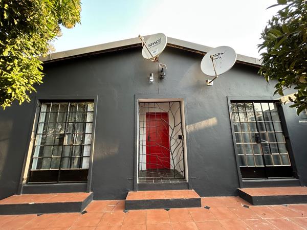 6 Bedroom House