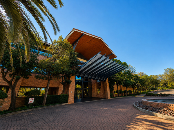484 m² Commercial space