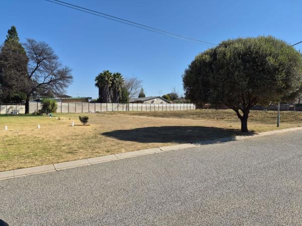 2 139 m² Land