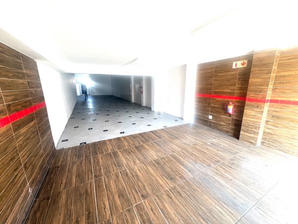 144 m² Retail Space