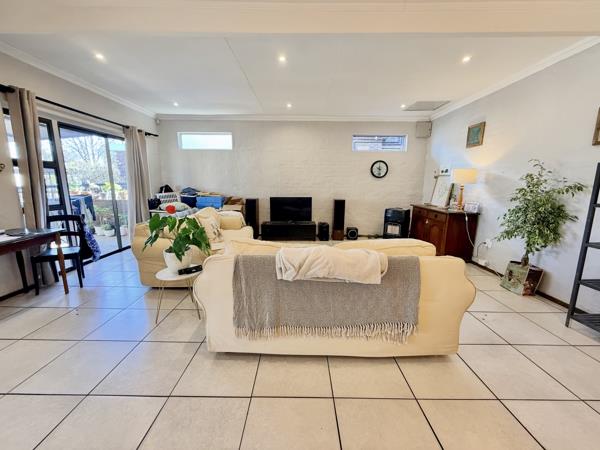 1 Bedroom Garden Cottage