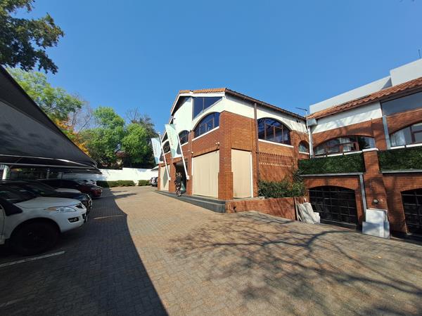 1 060 m² Commercial space