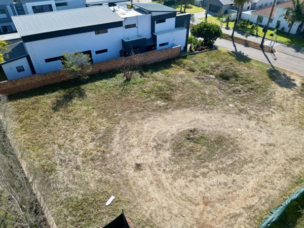 866 m² Land