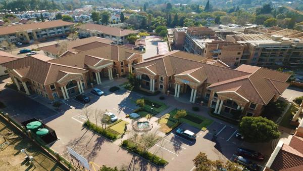 295 m² Commercial space