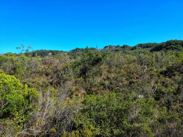 700 m² Land