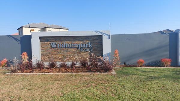 427 m² Land