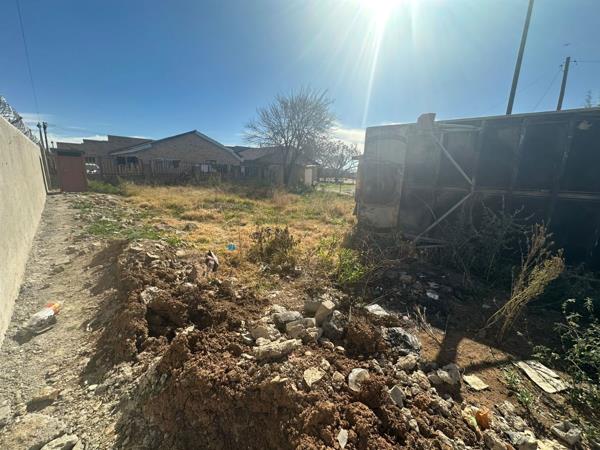 378 m² Land