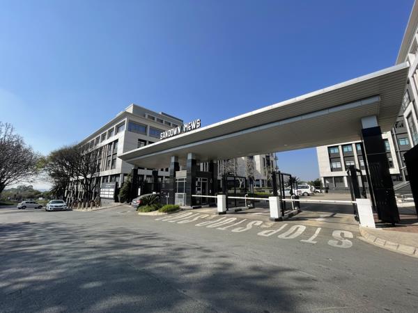 594 m² Commercial space