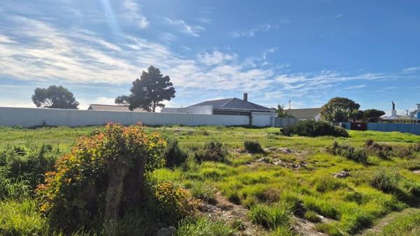 1 487 m² Land