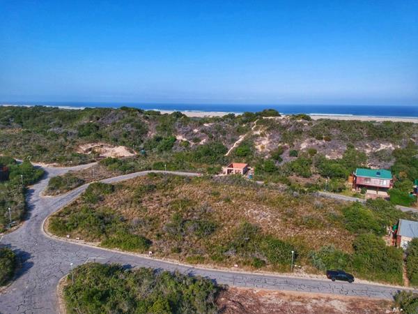 800 m² Land