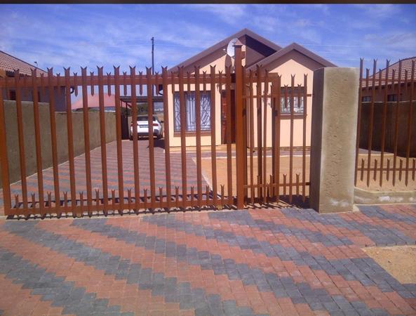 2 Bedroom House