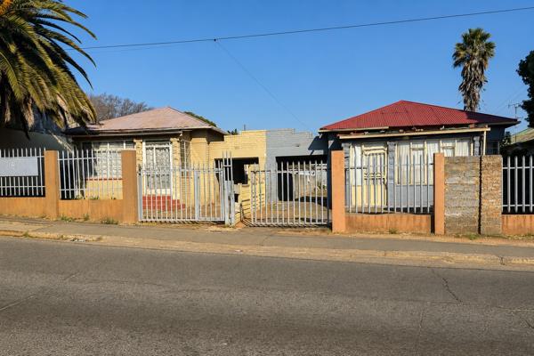 12 Bedroom House