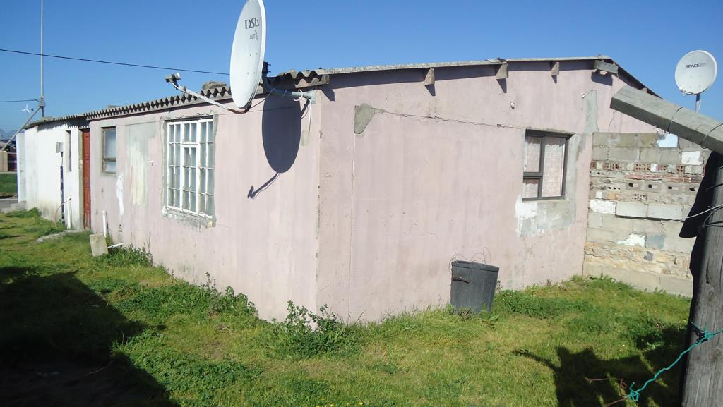 2 Bedroom House