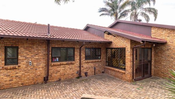 Photo of 5 Bedroom House in Noordheuwel