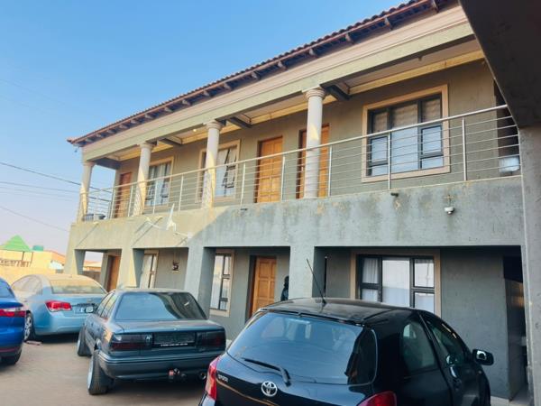 10 Bedroom House