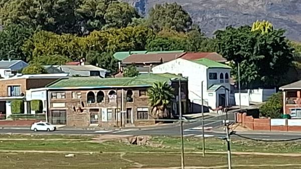 12 Bedroom House
